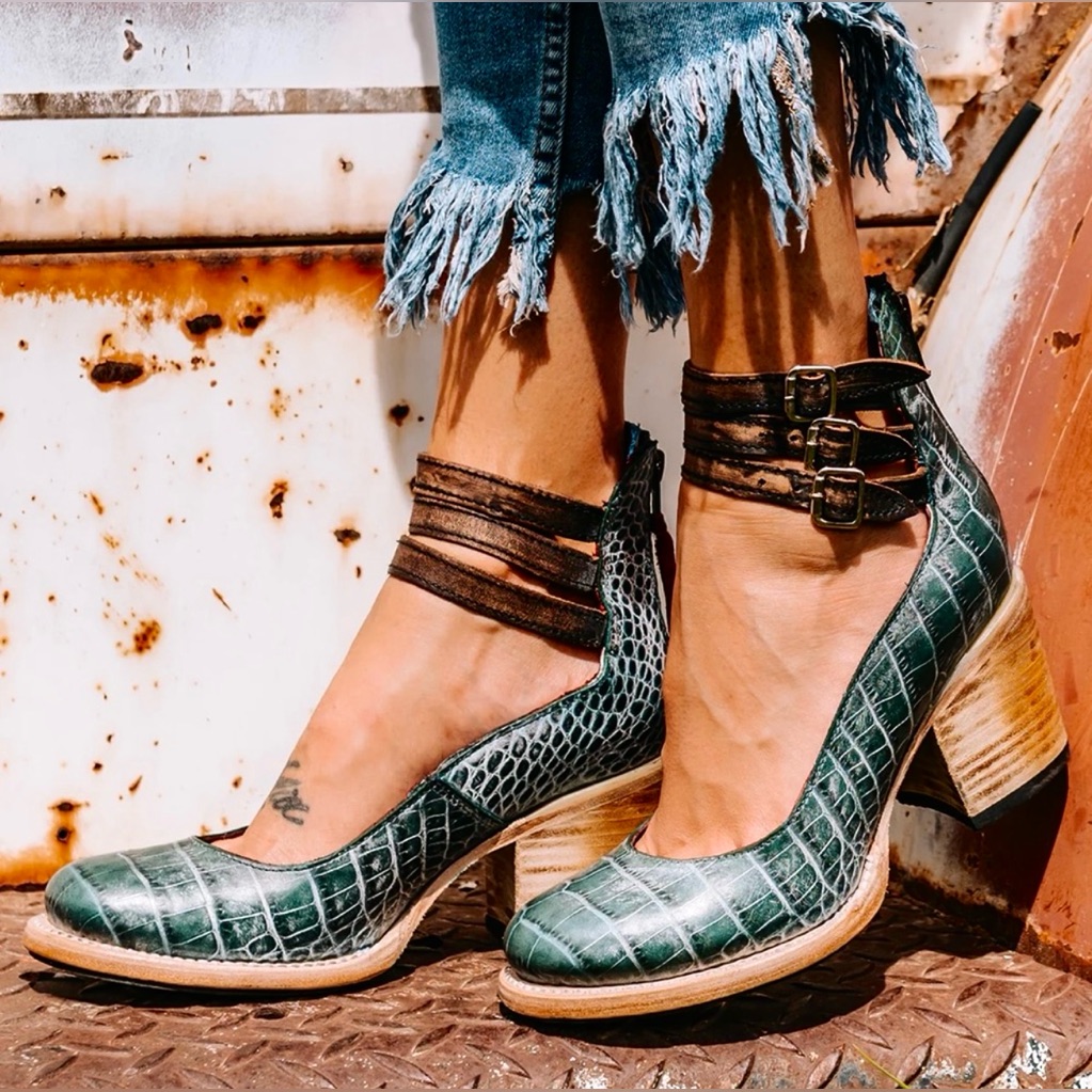 Freebird Randi Green Crocodile Leather Maryjane Heels Size 8